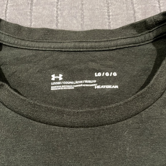 Under Armour T-Shirt - Picture 3 of 5